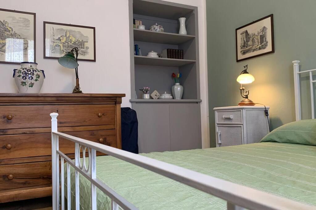 La Casa Del Nonno Apartment Оменя Екстериор снимка